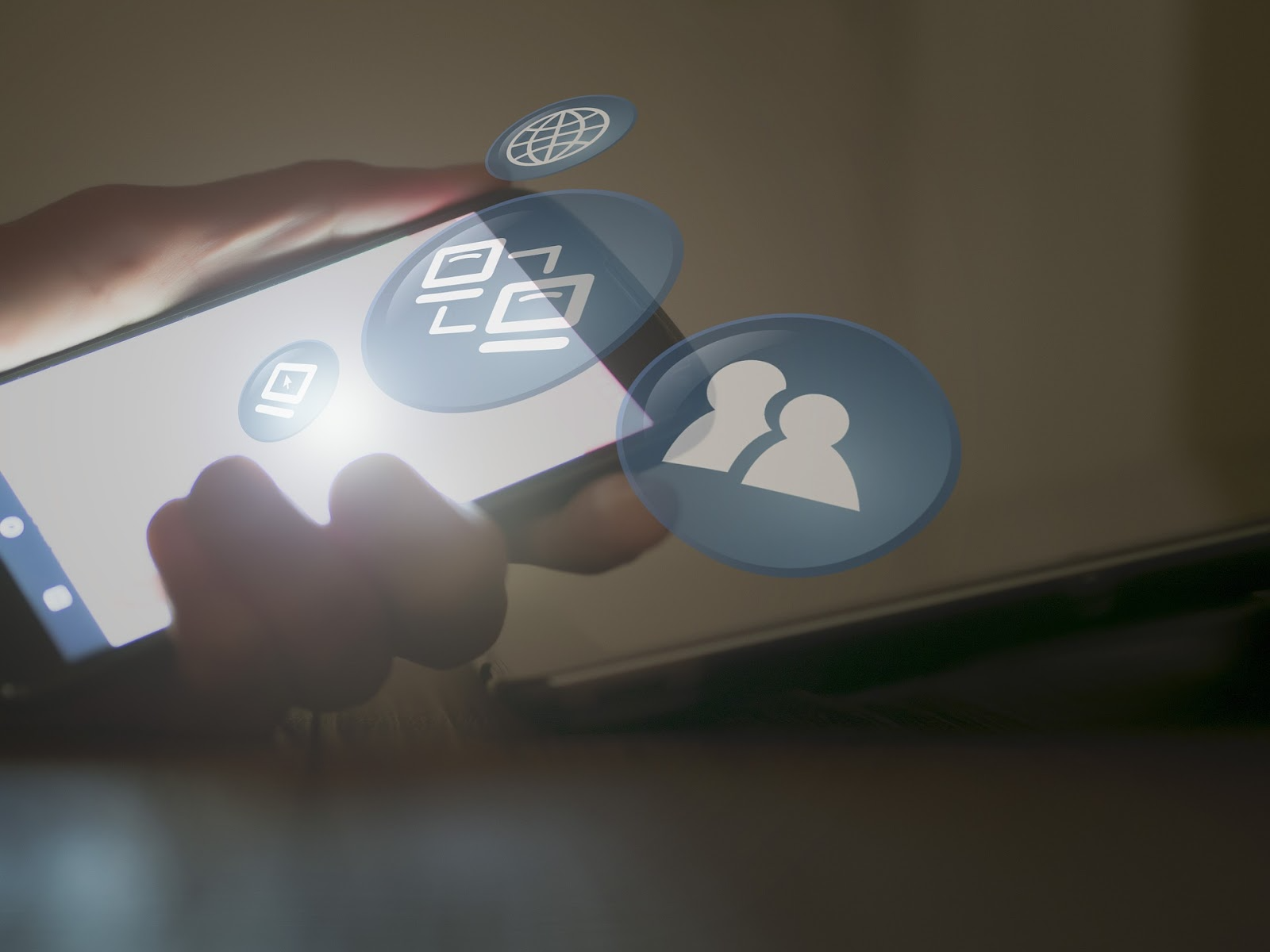 Les vues et les r&eacute;actions sur une publication sont des indicateurs pertinents pour les r&eacute;seaux sociaux